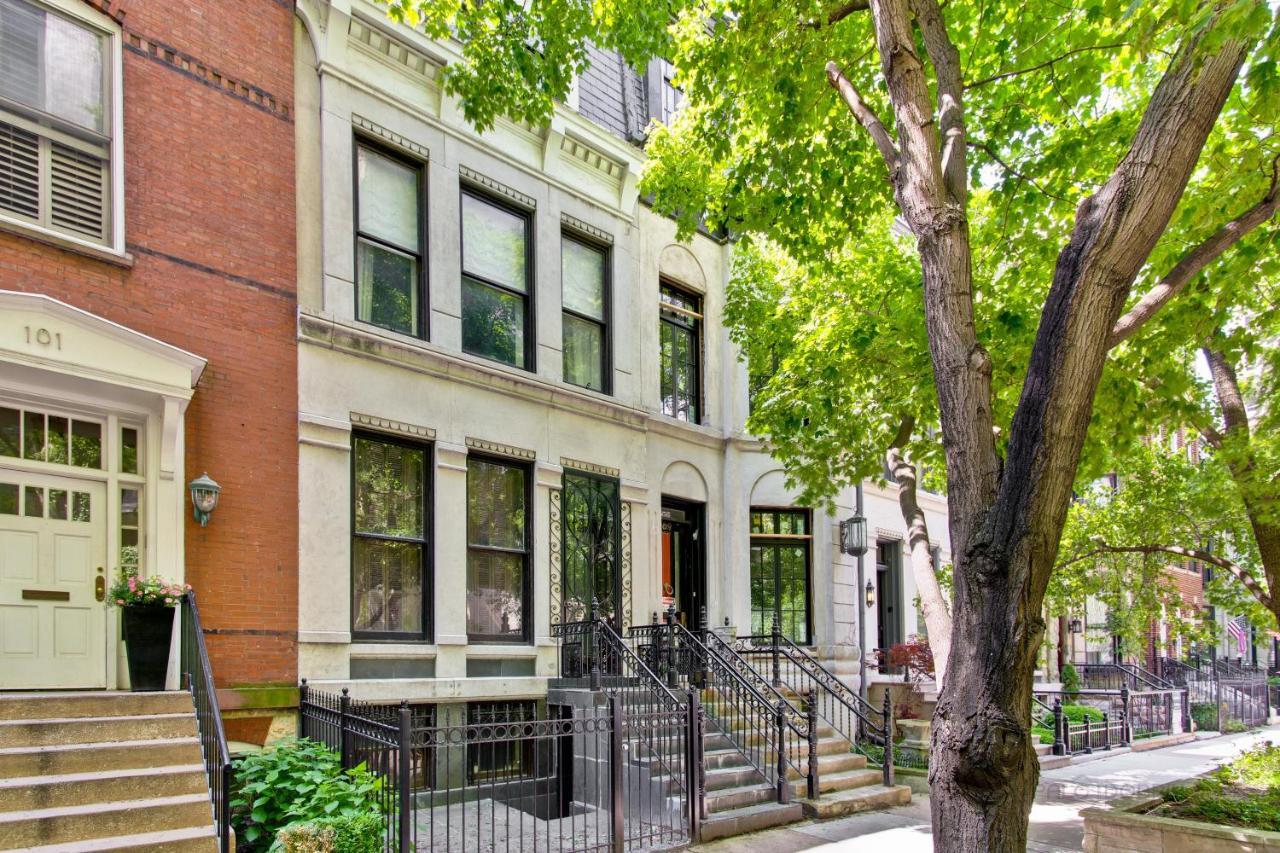 Villa Historic Luxury Townhouse In Downtown Chicago Exterior foto